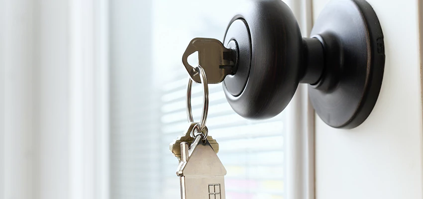 Bifold Door Knob Replacement in Rolling Hills Estates, California