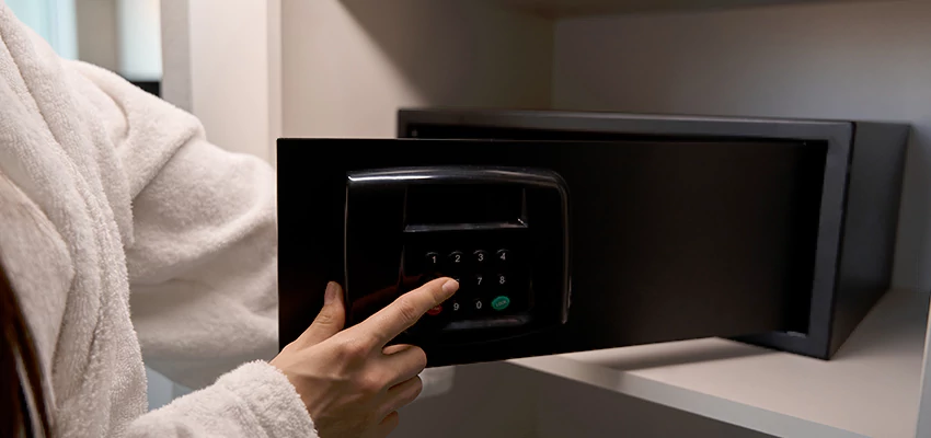 Safe Unlocking Service Company in Rolling Hills Estates, California