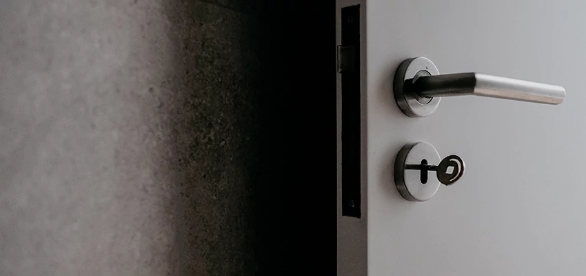 Front Door Handle Repair And Installation in Rolling Hills Estates, CA